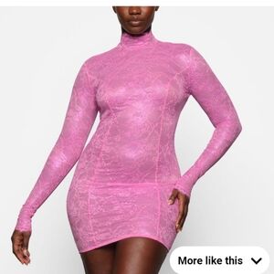 XL Skims NWT Lace dress mock neck